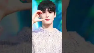 #ytshorts #astrochaeunwoo #kpopidol #ypp #youtubeshorts #yt  We all stand up for you CEW💜🤍💙✡️