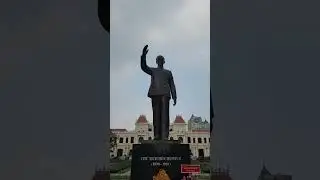 Walking in Vietnam | The statue every Vietnamese person knows #vietnam #culture