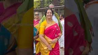 Senior Actress Jayalalitha Garu In Tirumala #tirumala #actress #jayalalitha #shorts #ytshorts #trend