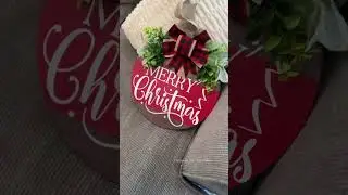 Christmas Door Decoration Christmas wood sign #christmasdoordecor #doorsign #holidaydecorations
