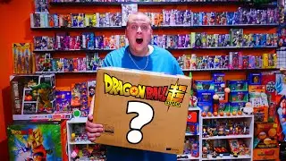 Я купил ОГРОМНУЮ коробку Dragon Ball Mystery Box из Японии! Посмотрите, что внутри!