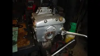 Velocette gearbox internals and kickstart / layshaft issues discussed.