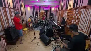 TATO - Satu Senyum Saja #BuldogBand #TheLawas