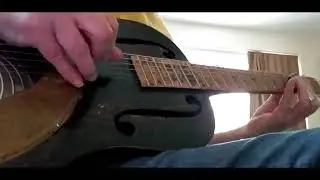 Blues Riffin' on the National Triolian