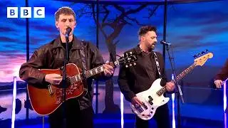 Nathan Evans and SAINT PHNX perform &lsquo;Milarrochy Bay&rsquo; | The One Show - BBC