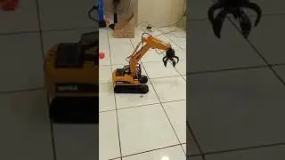 Toys huina 1571汇纳 571 new car test😂😂