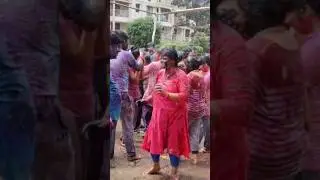 Holi rain dance of aunty ||rain dance like Pro||aunty dance like Pro