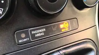 Airbag Toyota Auris (проверь подушки безопасности)