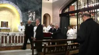 Don José María Hernández Garnica ya reposa en la Iglesia de Montalegre