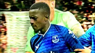 😳 Idrissa Gueye Breaks Silence After Red Card for Slapping Michael Keane 🔴