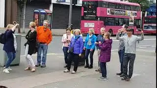 Everybody enjoys Belfast City with their Wee Toast Tour! 🌟