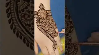 Beautiful Mhdi design😍