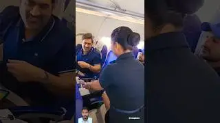 Lucky fan air hostesses meet ms dhoni| Ms dhoni playing candy crush| Ms dhoni latest video| #msdhoni