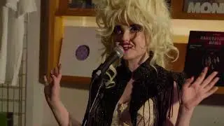 Next Door Sessions: Alfreda