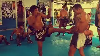 Muay Thai techniques: 4 variations for a Catch Kick