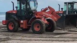 HITACHI Z140 working in Bali, Indonesia.