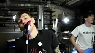 Keep It Secret - Me and You | Uplug.TV