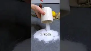 Kitchen Hacks you need to know: Easy table cleaning hack #lifehacks #cleaninghacks