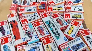 トミカミニカーが箱に盛り沢山！収納するよ☆ (トミカのベストコレクションを動画でまとめました!