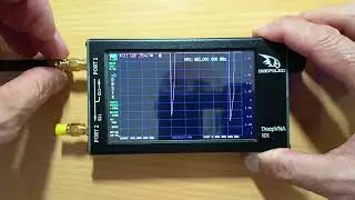 Découverte d'une antenne d'émission grande puissance en radio FM.