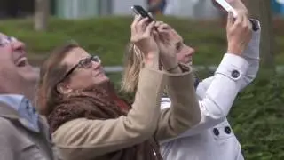 TransferWise Paris Climb Advert HD