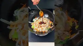 Six Eggs vs Rice Noodles&hellip; Only One Survived