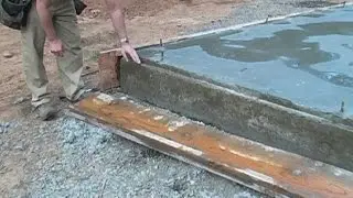 Снимите формы после заливки плитного фундамента
