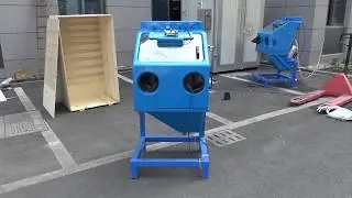 Wet sand blaster for small metal part