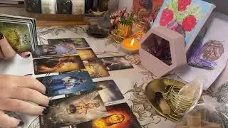 💕 Какво МИСЛИ за Вас човека, за когото мислите? ❤️💕 Таро карти