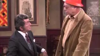 Dean Martin & George Kennedy - The Bar
