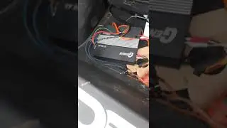 remplazando amplificador por uno de marca GENIUS de m&aacute;s twister de 150w mucha calidad