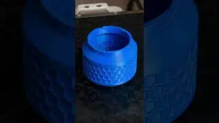3D Printed Twist Lock Container with Honeycomb Pattern (FREE STL Files)