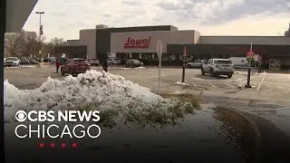 Police search for gunman after 3 people shot at Jewel grocery in Bronzeville