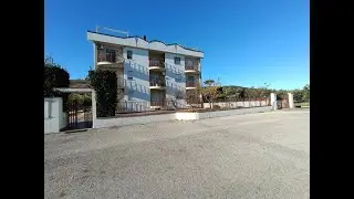Ampio locale di deposito in curata palazzina
