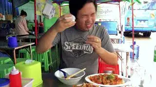 Delicious Hot and Spicy Rakhine Style Fish Soup and Seafood Salads 🤤 - Myanmar 🇲🇲 Street Food