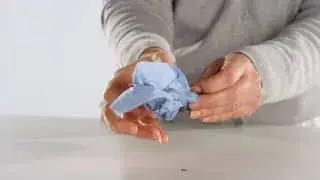 Tork Industrial Product Benefit - Protects hands against sharp (wiping)