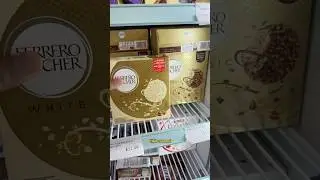 Trying Ferrero Rocher Ice-Cream