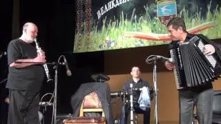 Великденско добруджанско надсвирване 13 04 2015 Г Тошево Петър Ралчев&Иво Папазов 5