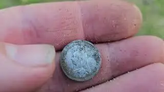 Metal detecting a couple of Sydney parks