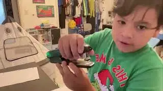 how to use a stapler