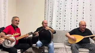 Bağda sıra gecemizde . Bir seher vaktinde indim bağlara 