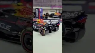 F1 Equipe Red Bull - Modelo RB19 2023 - Escala 1:43