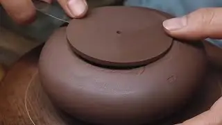 Let's experience the art of traditional Chinese handcrafted purple clay teapots