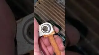 Ar condicionado do p&aacute;lio troca de compressor e condensador 