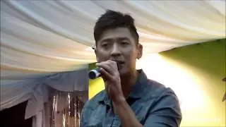 Tim Hwang - Just The 2 of Us (Bugis Junction, Singapore) 28.11.12