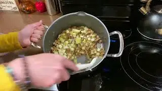 Helpful Herbivore Episode #62 (Stuffed Buttercup Squash & Shiloh)