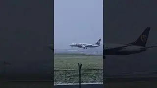 Ryanair landing at Dublin Airport