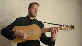 Ariel Abramovich, vihuela de mano. Mille regres: La canción del Emperador del quarto tono de Jusquin
