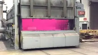 Warmwalzen einer Kupferbramme