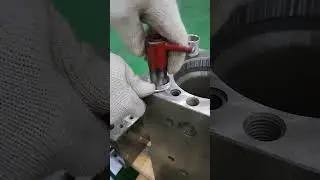 Heli coil manual insert method